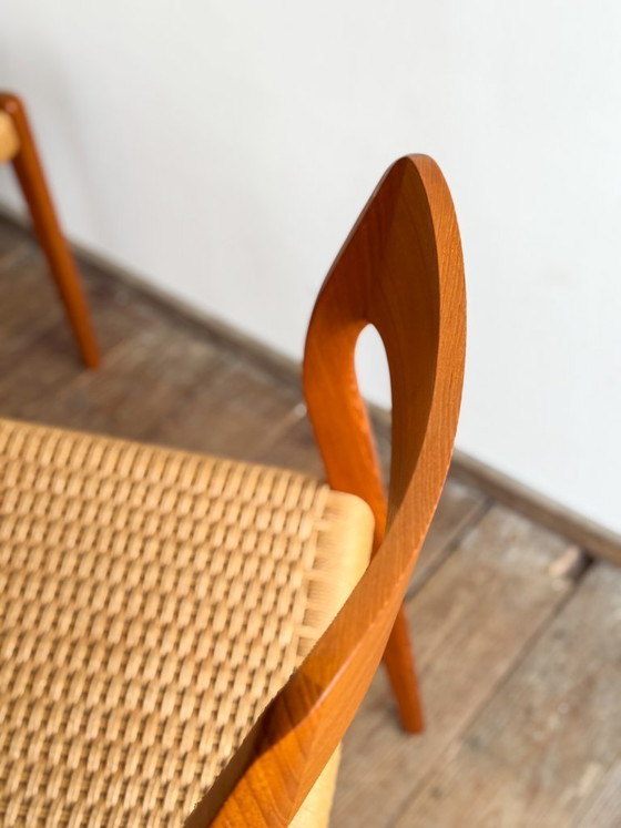 Image 1 of Set van 6 teakhouten eetkamerstoelen van Niels O. Møller voor J.L. Moller, model 71