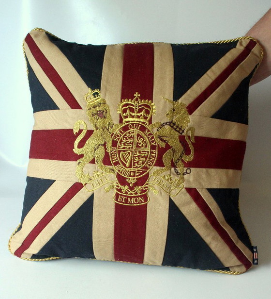 Image 1 of Union Jack design accent cushion - Flag cushion With inner cushion