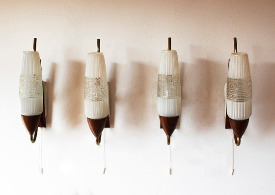 Image 1 of 4 lampade da parete vintage anni '60, design scandinavo
