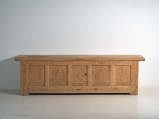 Antique carved low sideboard in fir wood – China, circa 1930 (photo 23 of 40)
