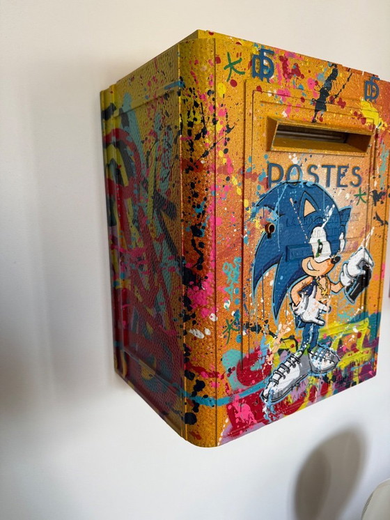 Image 1 of street art artwork