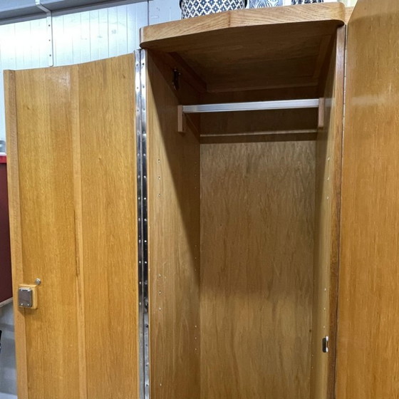 Image 1 of Bijzonder vormgegeven vintage j`60 kledingkast linnenkast hang leg