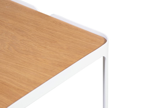 Image 1 of Table d'appoint décontractée SITS