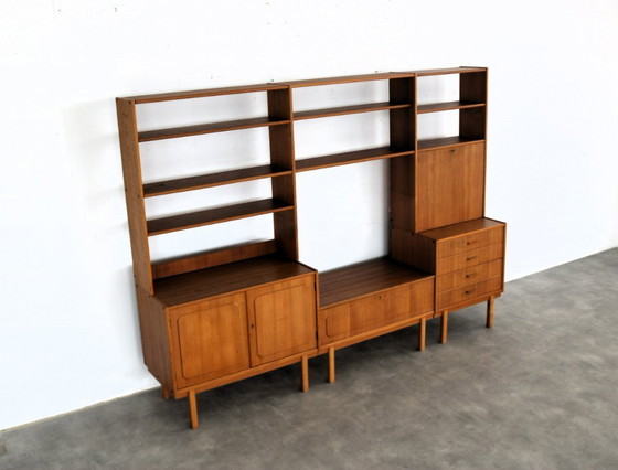 Image 1 of meuble mural vintage suédois en teck