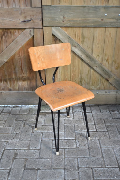 chair hairpinleg