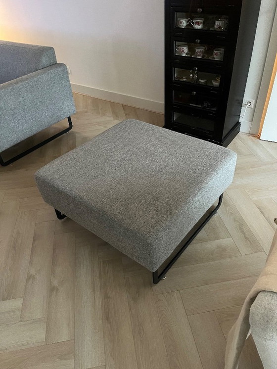 Image 1 of Artifort Mare Bank, 1,5 zits stoel en hocker - Grijze Wol