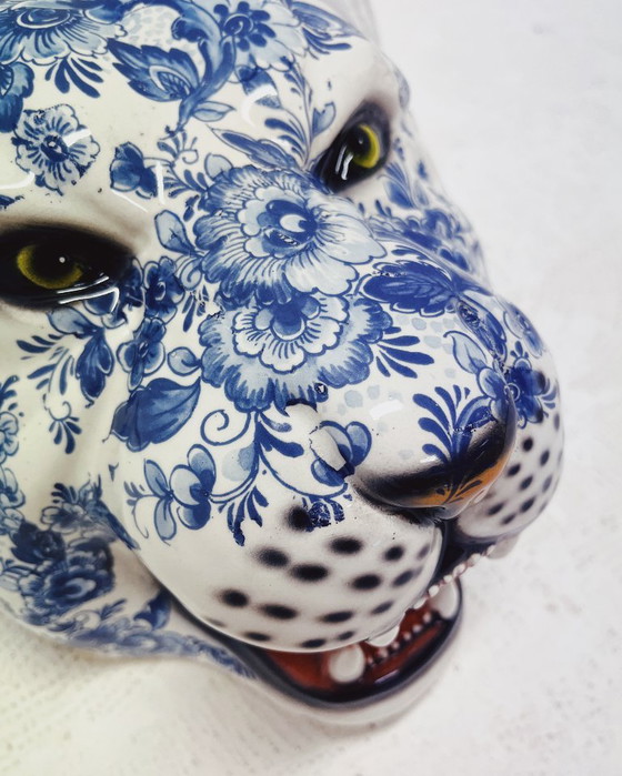 Leopard Wall Shelf - Delft Blue – Sculpture, Ceramic (photo 3 of 5)