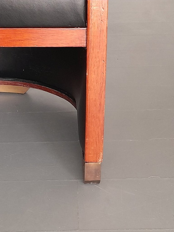 Image 1 of Bench Studio Global Wernicke