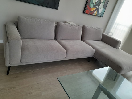 Image 1 of Panca lounge prominente a destra