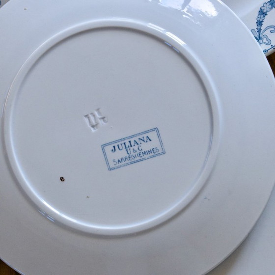 Image 1 of 9 Dessertteller aus Steingut aus dem 19. Jahrhundert, signiert Sarreguemines, Sammlung „Juliana“.