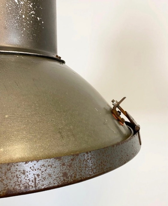 Image 1 of Lampada industriale in alluminio con copertura in vetro, anni '60