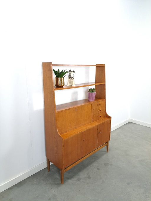 Teakfurnierschrank aus Schweden mit Klappe und Schubladen