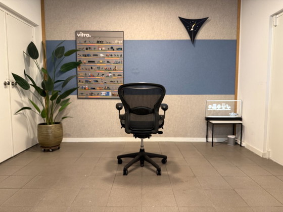 Herman Miller | Aeron | Graphite | Office chair | 1 piece – Metal, Plastic (photo 5 of 12)