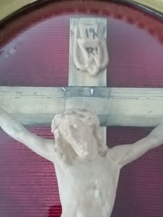 Crucifix religieux antique sous verre convexe – Antiek, Décorations murales, Velvet, Wood (photo 6 of 12)
