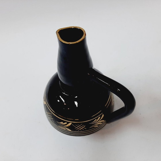 Image 1 of Brocca in ceramica bulgara d'epoca - Eleganza popolare decorata a mano