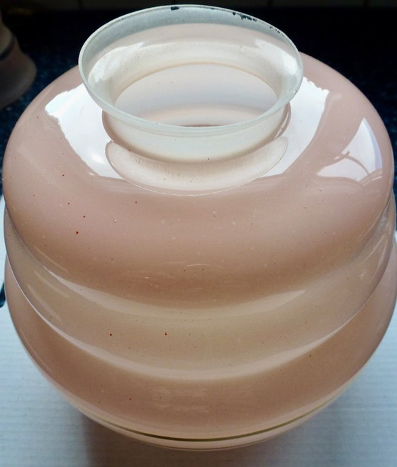 Image 1 of 3x Vintage Opaline lampenkappen.