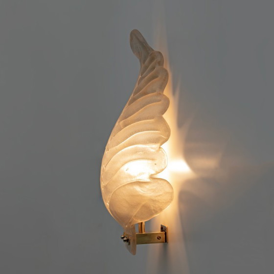 Image 1 of Par de apliques de cristal de Murano con pan de oro, estilo Barovier y Toso, de mediados de siglo.