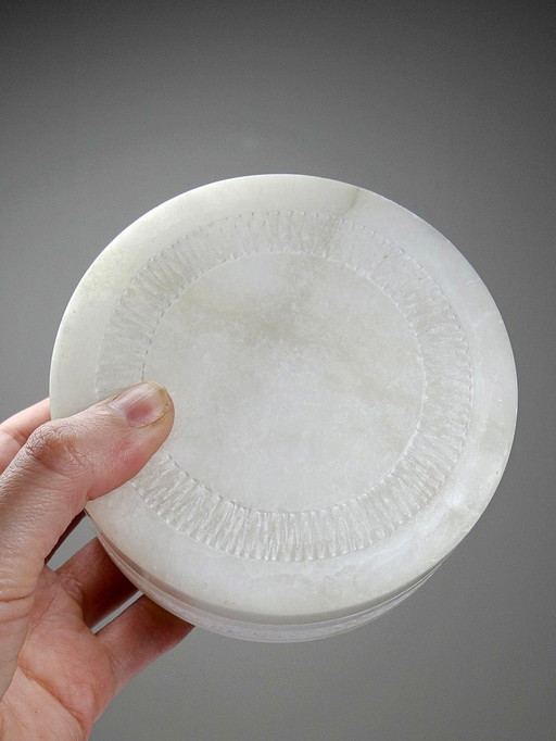 White Alabaster/Marble Round Box Belle Époque Vintage/Antique Style