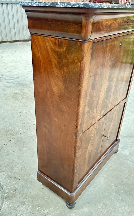 Image 1 of Antieke Biedermeier Secretaire – 19e eeuw – Mahonie – Zeer fraaie uitstraling