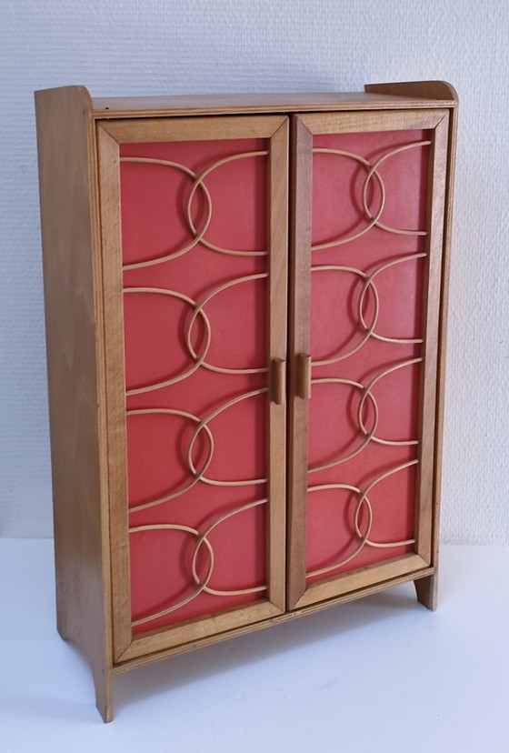 Image 1 of Puppengarderobe aus Holzgeflecht im Stil der 60er Jahre