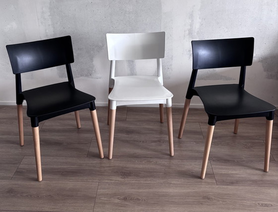 Image 1 of Set aus 3 modernen Esszimmerstühlen