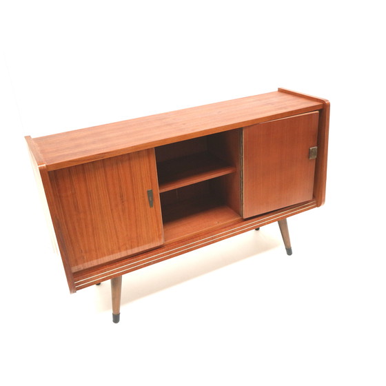 Image 1 of Buffet vintage à tiroirs et portes fabriqué dans les années 1950