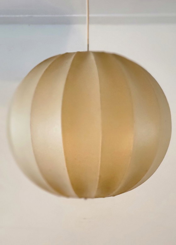 Suspension vintage Cocoon par Goldkant Leuchten – Plastic (photo 5 of 8)