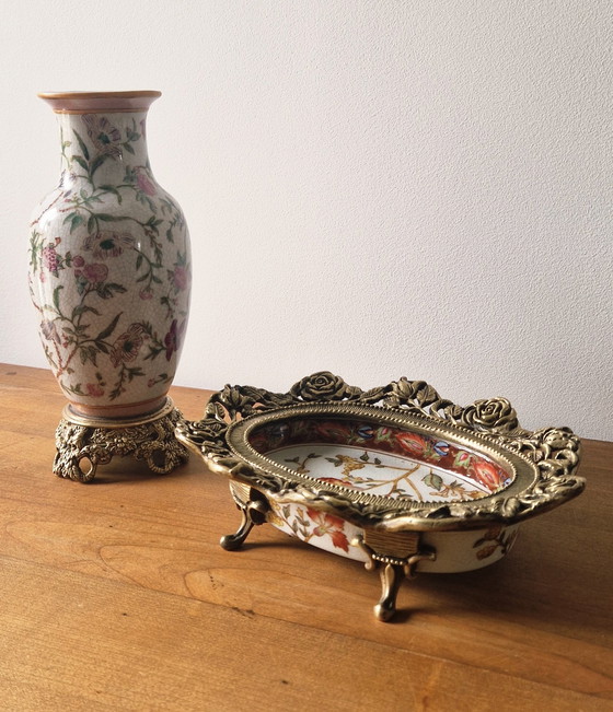 Image 1 of Badkameraccessoires- Porselein en brons - Napoleon III stijl