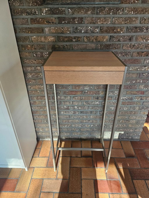 Tavolino moderno in legno con struttura in metallo8