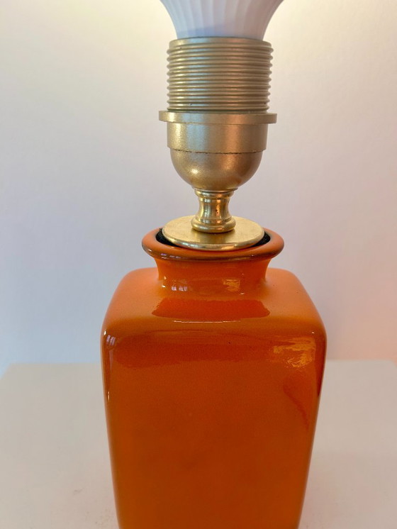 Image 1 of Een haardvaas van West-Duits aardewerk (jaren 60/70) omgetoverd tot een upcycled vaaslamp.