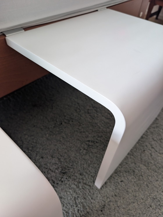 Tables de chevet Auping Auronde blanches, hauteur 34,5 cm – Tables de nuit, Wood (photo 3 of 8)