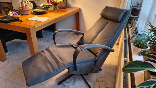 Silla de pie prominente C-100 (nunca utilizada)