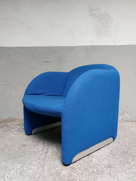 Image 1 of Blue Artifort Ben Armchair