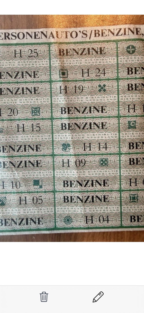 Image 1 of Set van 2x25 benzinebonnen oliecrisis 1973 (H&M)