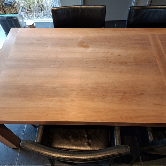 Image 1 of Malofancon dinning table, incl 8 leather chairs.