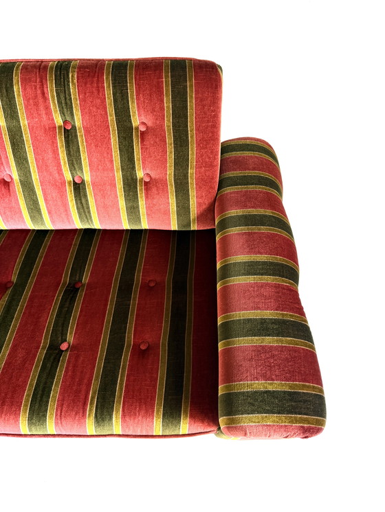 Image 1 of Canapé-lit vintage en velours des années 80