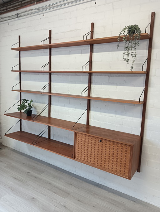 Poul cadovius voor CADO, wandsysteem 