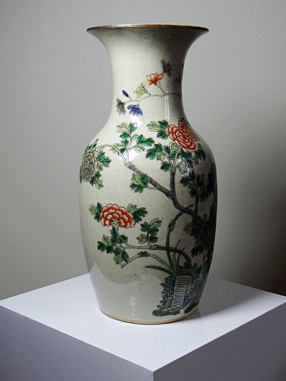Image 1 of Large Chinese stoneware vase with crackled "Chenghua" glaze, apocryphal, early 20th century