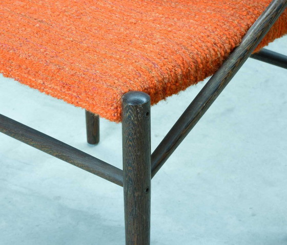 Set aus 4 Esszimmerstühlen aus Wengé-Holz mit orangefarbenem Bouclé-Stoffbezug. Niederlande, 1960er Jahre. (photo 11 of 13)