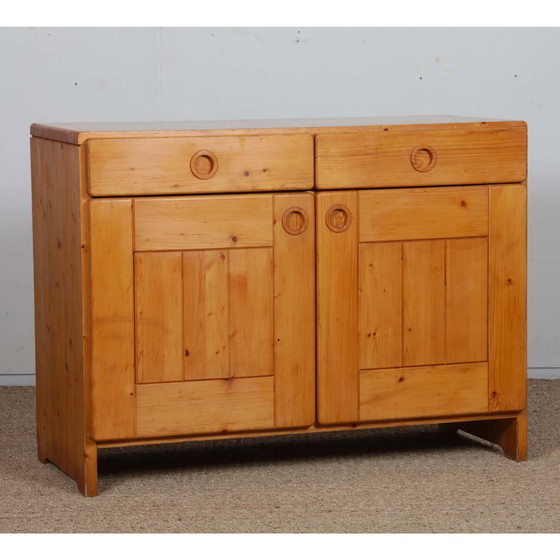 Image 1 of Buffet en Pin, Sélection Charlotte Perriand pour Les Arcs, 1960
