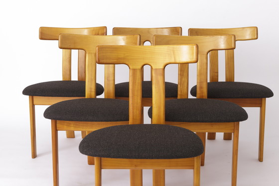 Image 1 of Satz von 6 dänischen T-förmigen Stühlen - 1960er Mid-Century Modern Design