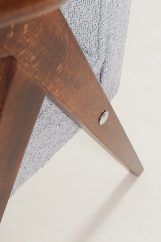 Image 1 of Vintage Set Fauteuils Bouclé Baby Blauw Donker Noten, 1960 Scandinavisch Ontwerp