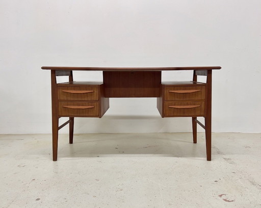 Gunnar Nielsen Teak Desk for Tibergaard, 1960s.