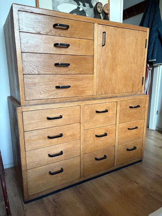 Image 1 of Twee Eiken Vintage Modernist Ladekasten Uit Drukkerij