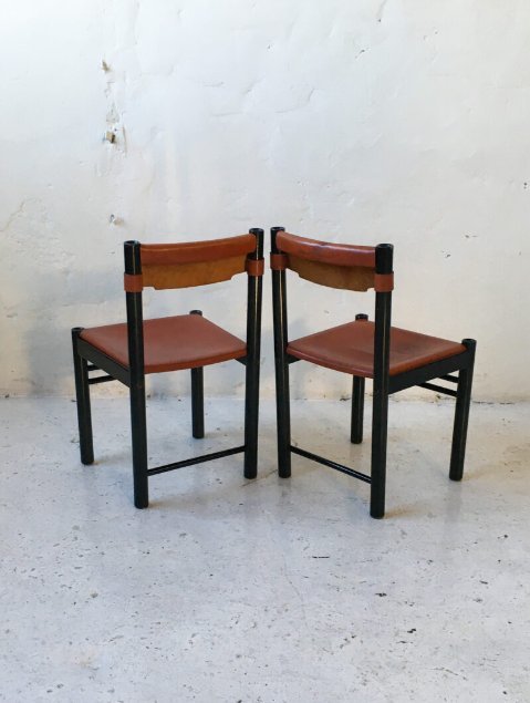 Image 1 of 4x Ibisco Ipso Facto Chairs