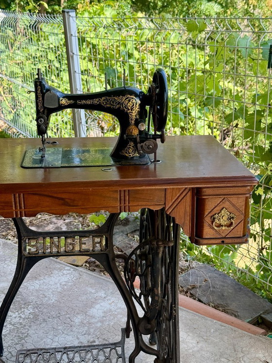 Image 1 of Vintage Singer naaimachine met accessoires