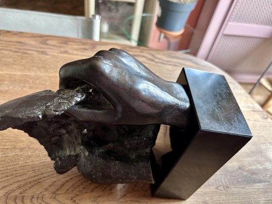 Image 1 of Betty Wachsstock – Sculpture originale en bronze | Héritage familial