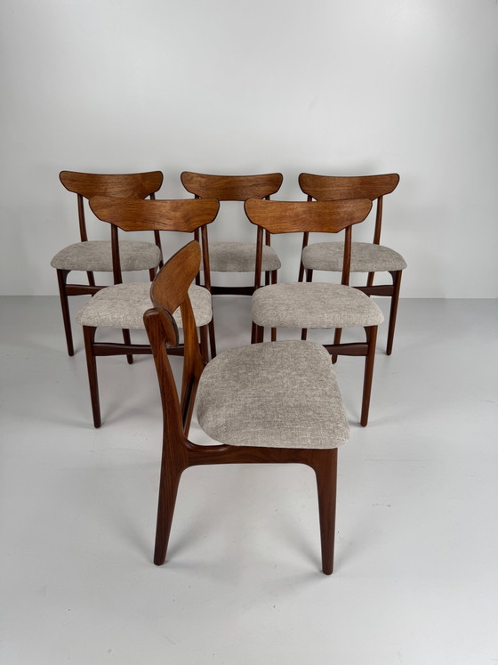Juego de seis sillas de comedor, Schiønning & Elgaard, Dinamarca, años 60 – Wood (photo 4 of 14)