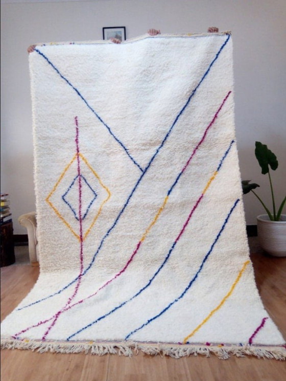 Handgemaakt Beni Ouraine-tapijt met kleurrijke patronen, 150/250 cm – Aime Té, Vloerkleden en tapijten, Wool (photo 5 of 6)