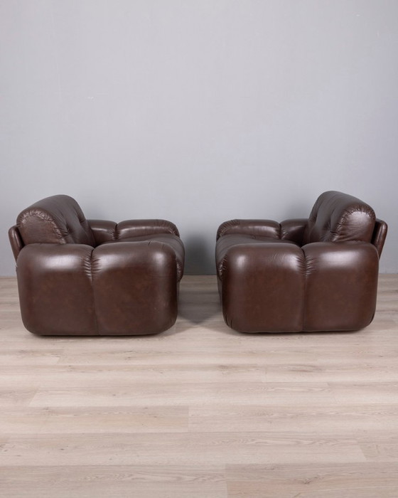 Image 1 of Een paar vintage bruine leren fauteuils uit de jaren 70, ontworpen door Ceriotti.